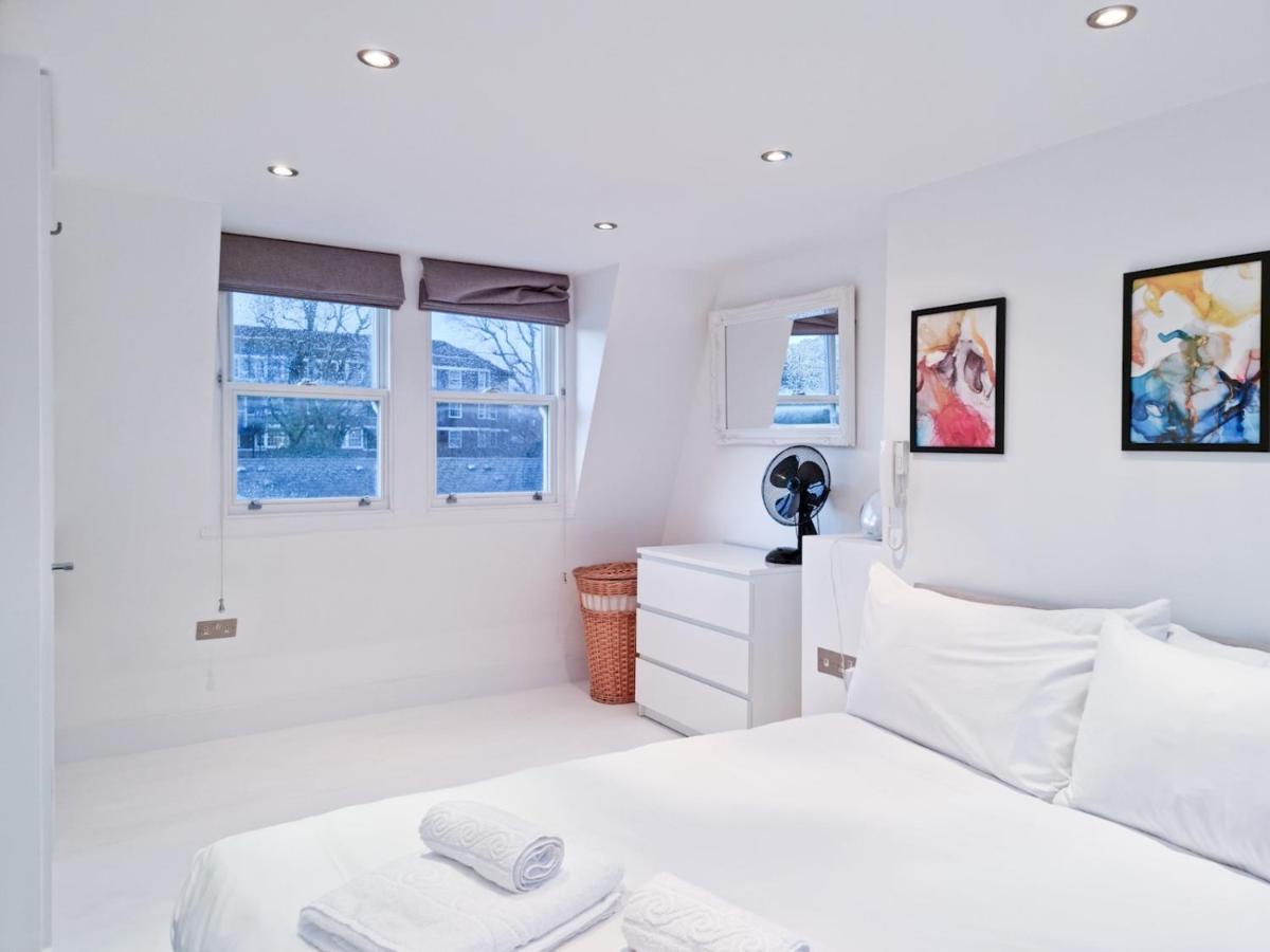 Pass The Keys Family Friendly 2 Bedroom Gem In Shepherd'S Bush London Eksteriør billede